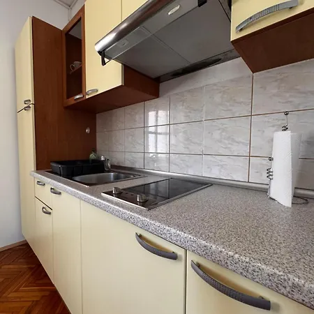 Apartment Bordon Wines, Estate With