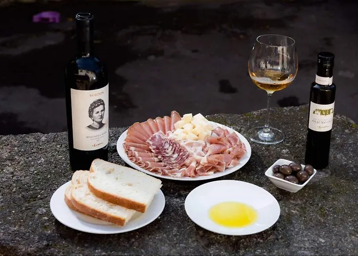 Bordon Wines, Estate With Dekani